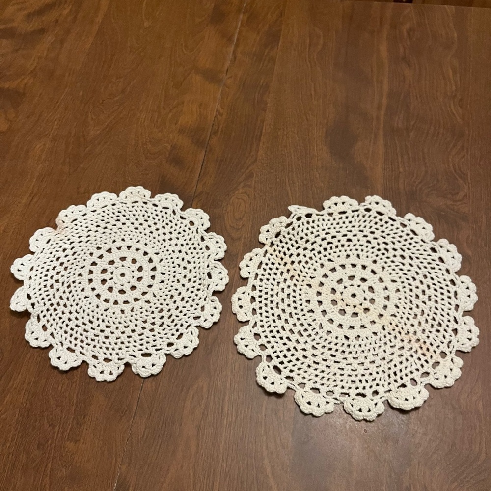 Vintage  Cream Crochet Doilies Set
